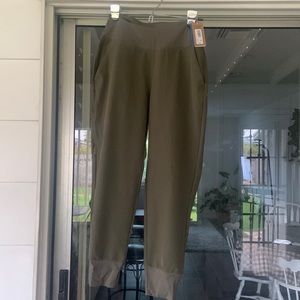 Patagonia joggers, green